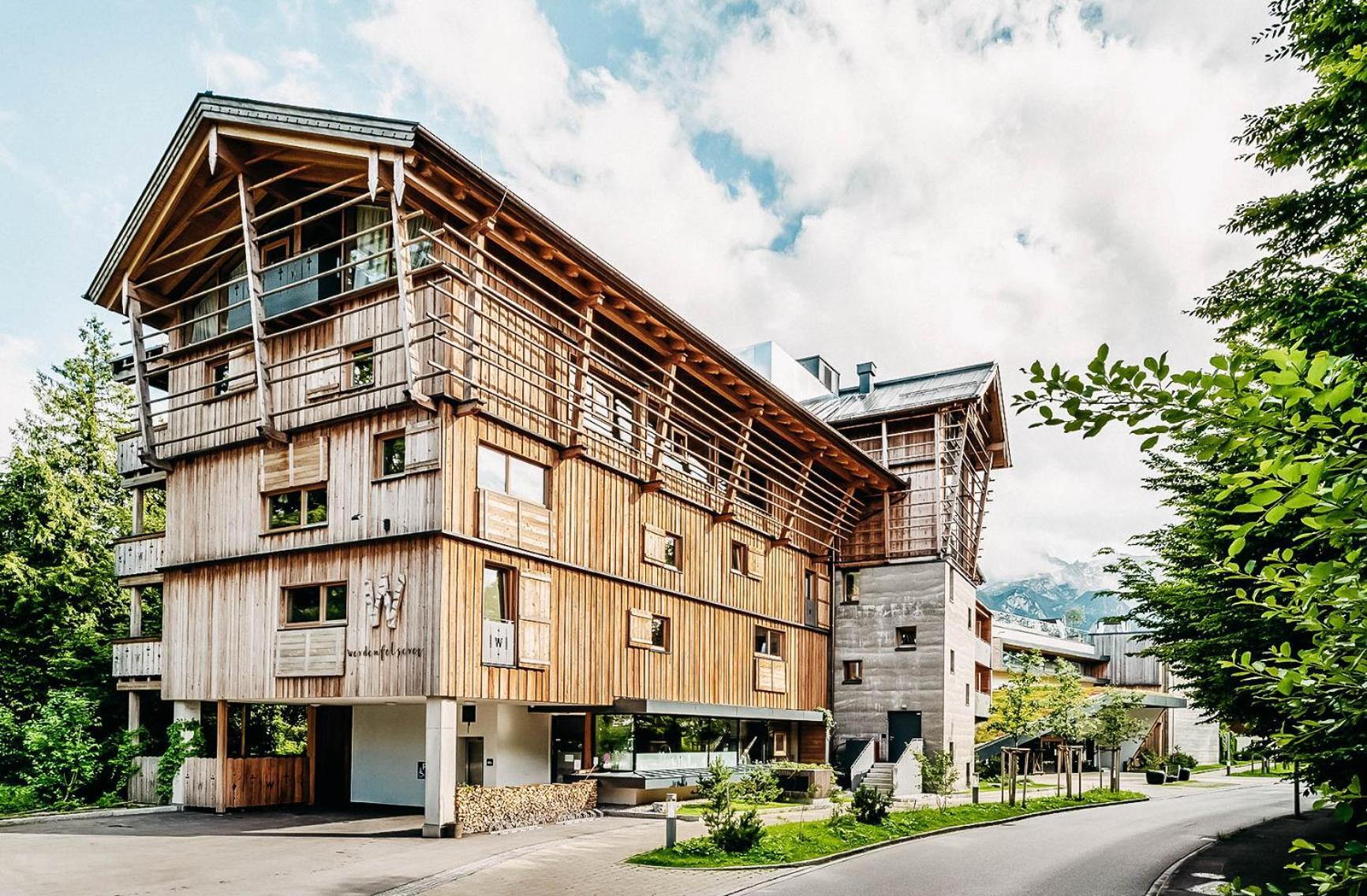 Werdenfelserei Garmisch-Partenkirchen Exterior photo