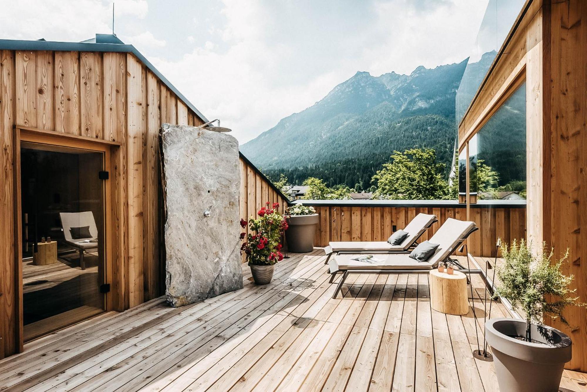 Werdenfelserei Garmisch-Partenkirchen Exterior photo